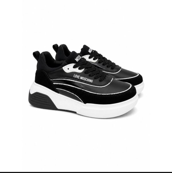 0c5525b9-34fc-4ca8-af88-c38ae7947a84 LOVE MOSCHINO Sneakers Donna Nere con Suola Maxi Bianca